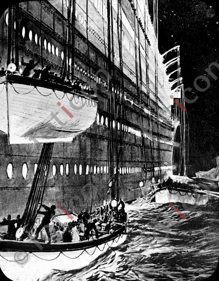 Rettungsboot an der RMS Titanic | Lifeboat on the RMS Titanic - Foto simon-titanic-196-040-sw.jpg | foticon.de - Bilddatenbank für Motive aus Geschichte und Kultur